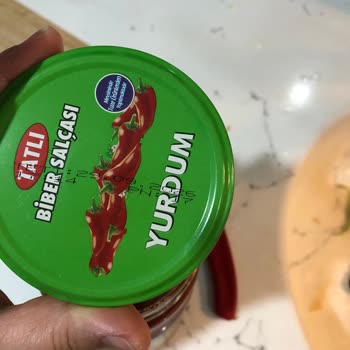 Kapağı Sorunsuz Olmasına Rağmen Biber Salçası Küflendi