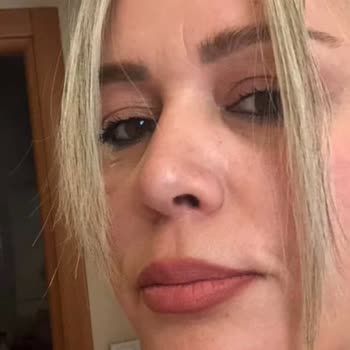 Black & White Kuaför Bağdat Caddesi'nde Saçlarımı İstediğim Gibi Yapmadılar