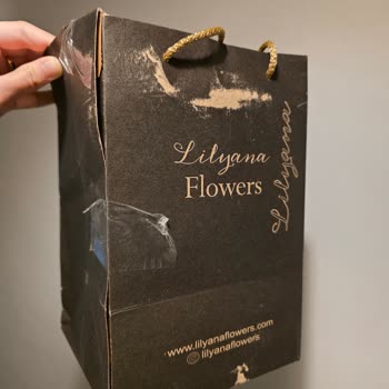 Solmuş Çiçekler Ve Kirli Kutu: Hızlı Teslimatta Kalite Sorunu