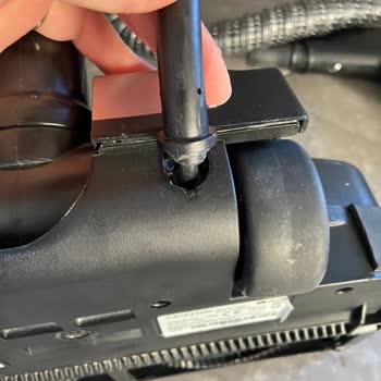 Garanti Kapsamındaki Süpürge Başlığı Aşınması Ve Yetkili Servisin Haksız Ücret Talebi