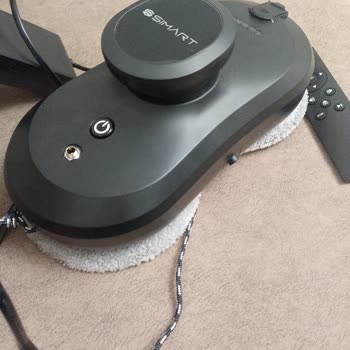 Su Püskürtme Özelliği Çalışmayan Cam Süpürge Robotu