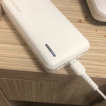 Ek