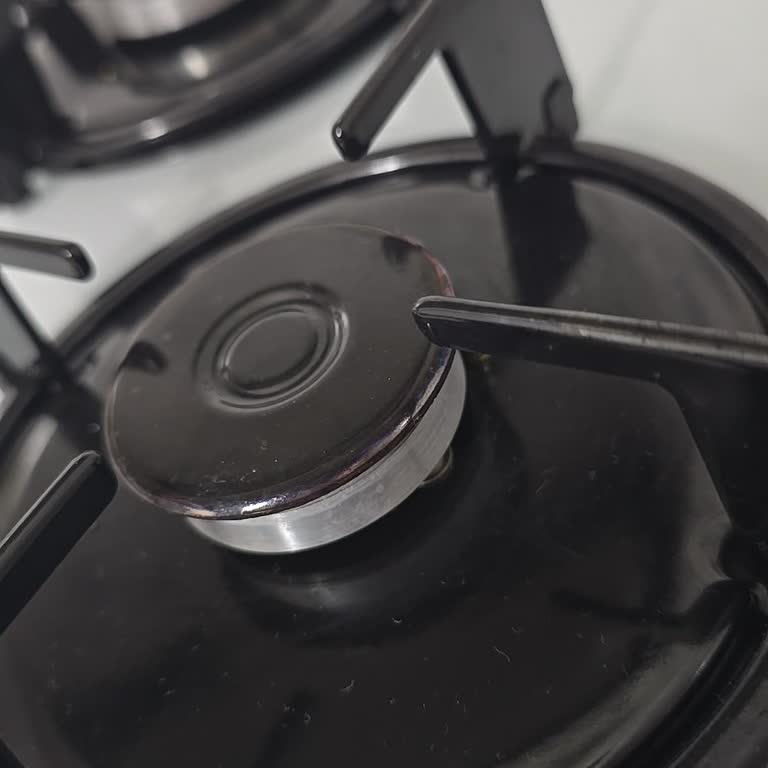 Simfer Cam Ocağında İlk Kullanımda Renk Sorunu Ve Garanti Reddi