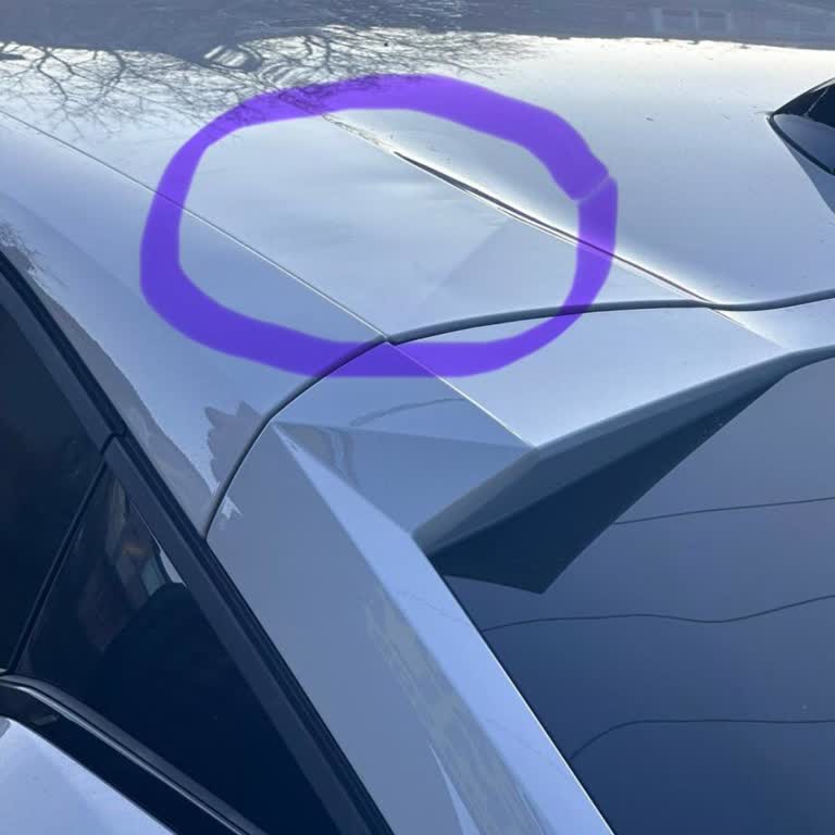 Sıfır Kilometre Peugeot 408'te Tavan Göçükleri Ve Ön Cam Plastik Parça Yırtığı Şikayeti