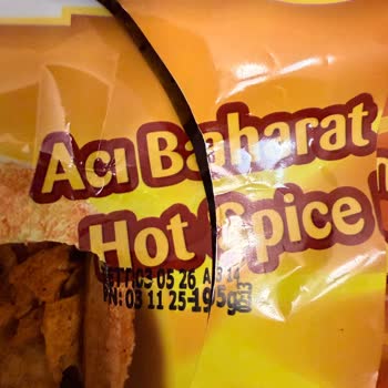 Patos Acı Baharatlı Cipste Yabancı Madde Keşfi Ve Şirkete Cevap Bekleme