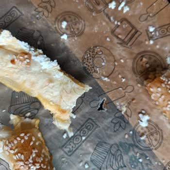 Pişirme Kağıdının Deseninin Gıdaya Geçmesi Ve Sağlık Endişesi