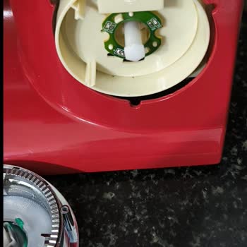 Açma Kapama Düğmesi Kırık Gelen Mutfak Hamur Makinesi İçin Acil Değişim Talebi