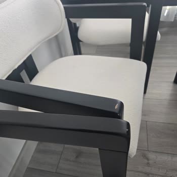 Teslimat Gecikmesi Ve Eksik Çizik Mobilyalar