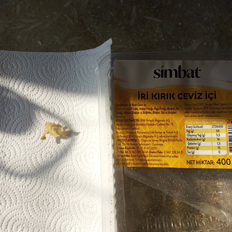 Simbat Markasından Ceviz Ürünün İçinde Plastik Parça Bulunması