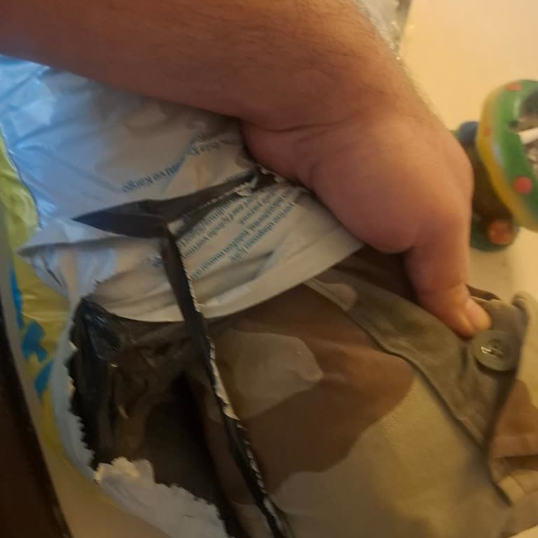 Pantolon Siparişi Yanlışlıkla Asker Kıyafeti Olarak Teslim Edildi Ve İade Talep Ediliyor