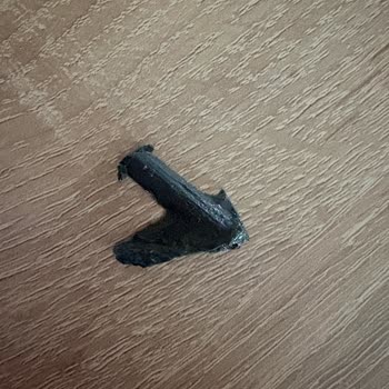 Kütahya Bim'de İlkgün Çilek Reçelinde Plastik Parça Ve Sağlık Endişesi