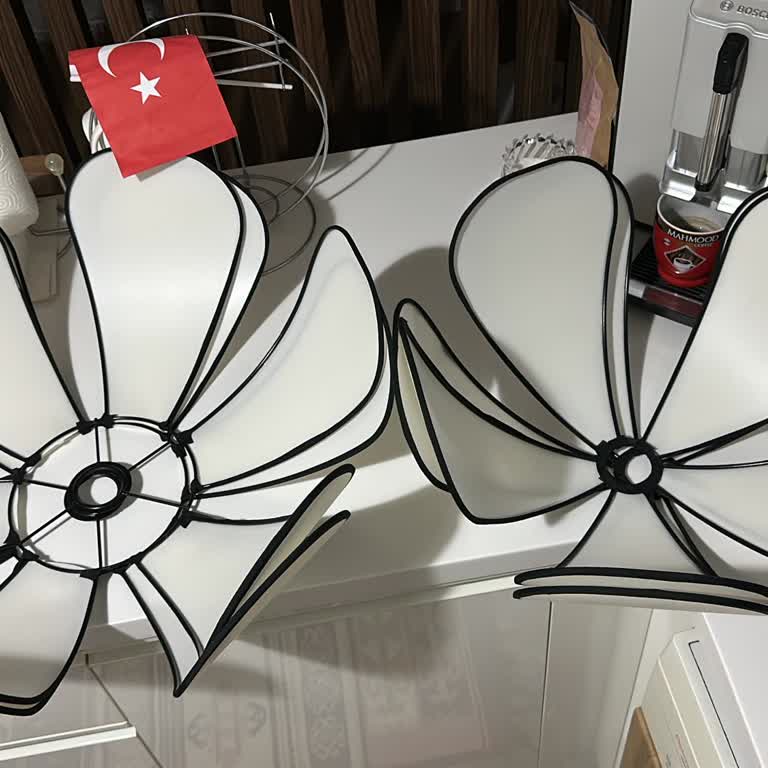 Burenze'de Telefon Cevaplanmaması Ve Eksik Avizeler Nedeniyle 25 Günlük Mağduriyet