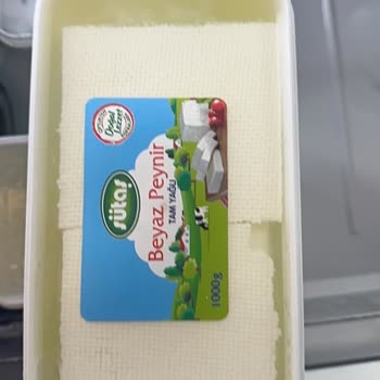 Şişmiş Peynir Paketleri Ve Yakın Son Kullanma Tarihi Nedeniyle Güvenlik Endişesi Ve İade Talebi