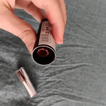 Kırık Rujda Yaşanan Hayal Kırıklığı Ve Satıcıdan Cevap Almama