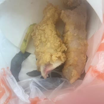 Popeyes Manavgat Şubesinde Çiğ Tavuk Ve Umursamaz Personel Tutumu