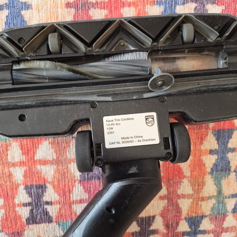 Philips Aqua Trio Süpürge Başlığı Kırıldı, Garanti Dışı Ücretsiz Onarım Talebi