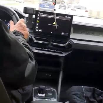 Renault Duster Multimedya Bağlantı Sorunu Yetkili Servis Çözüm Sunamıyor