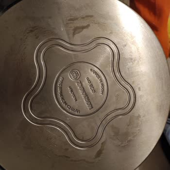 Korkmaz Perla Tencerenin Altı İlk Kullanımda Karardı Ve Değişim İstiyorum