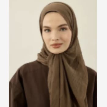 Sipariş Edilen Mocha Renkli Şalın Renk Uyumsuzluğu Ve Değişim Talebi