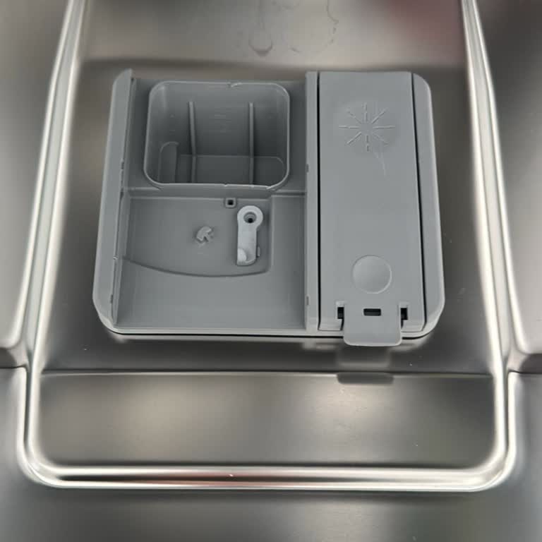 Yeni Bulaşık Makinesinde Kapağın Kırılması Ve Garanti Kapsamında Ücretsiz Onarım Talebi