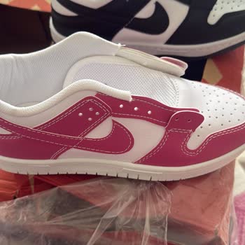 Nike Dunk Ayakkabılar Görseldeki Pembe Detayları İçermediği İçin İade Talebim Reddedildi