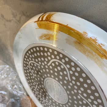 Korkmaz Mutfak Eşyaları Yanmış Krep Tavası Ve Cinsiyetçi Mağaza Müdürü