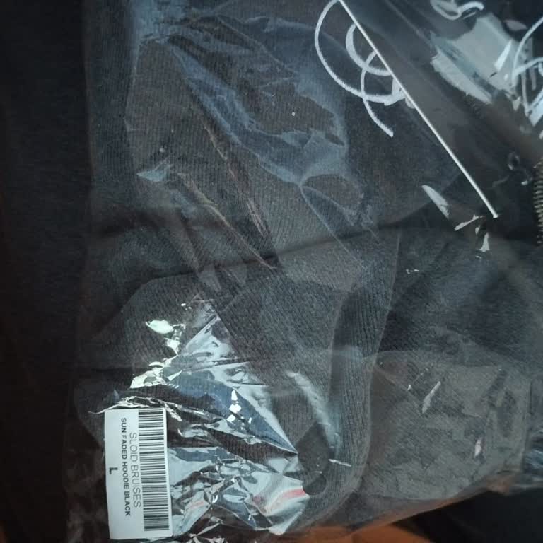 Yanlış Model Ve Beden Gönderildi, Ürün 1 Ayda Ulaştı