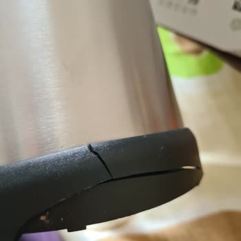 Kırık Ve Eksik Gelen Emsan Çay Makinesi İçin Hızlı Değişim Talebi