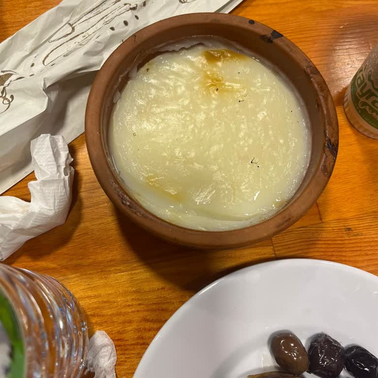 Şehr-i Konya Mutfağı Haber Vermeden Dışarı Oturttular ve Yemekler Lezzetsiz