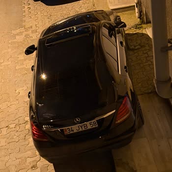 Ataşehir'de Garaj Girişi Engellenen Araç İçin Acil Zabıta Müdahalesi Talebi