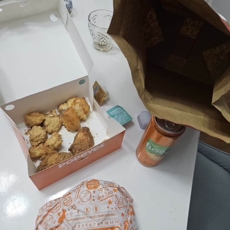 Popeyes Siparişinde Eksik Ürün Ve İade Sorunu Yeni Menü Talebi