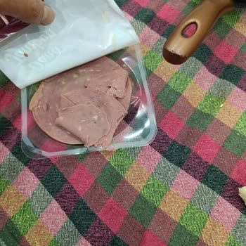 A101 Adıyaman Mağazasında Bozuk Dana Jambon Ve Sağlık Riski