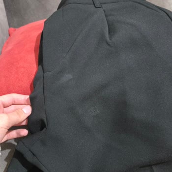 Koton Mağazasından Aldığım Pantolon Hemen Yırtıldı Ve Terzide Daha Da Bozuldu