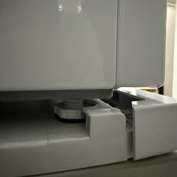 Beko Kurutma Makinesinde Sürekli Su Sızıntısı Ve Tekrarlayan Değişimler