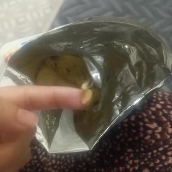 Balıkesir 6N Market’ten Lays Cipsinde Tüylü Yabancı Madde