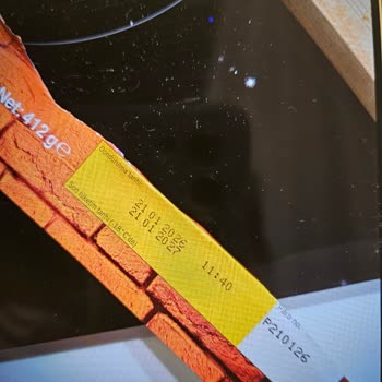 Yemek Sepeti Market Uygulamasından Satın Aldığım Pizza İçinde Tanımlanamayan Parça