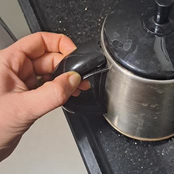 Sinbo STM 5845 Çaycının Kulpları Kırıldı Ve Güvenlik Endişesi