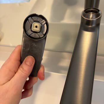 Creavit Lua Uzun Lavabo Armatürünün Musluğu Aniden Kırıldı, Ücretsiz Değişim Talep Ediliyor