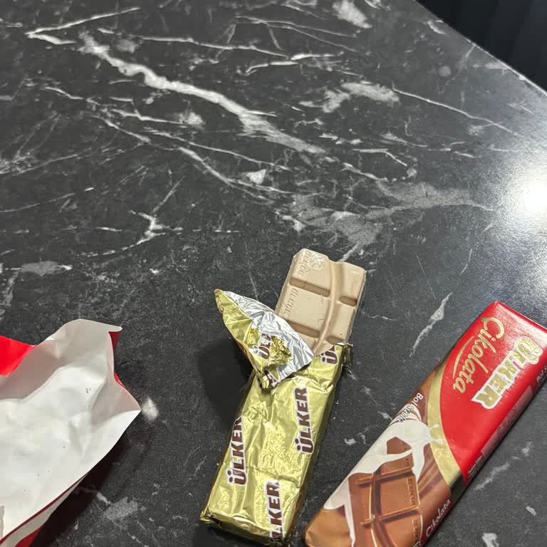 Ülker Çikolatasının Beyaz Renk Değişikliği Ve İade Talebi