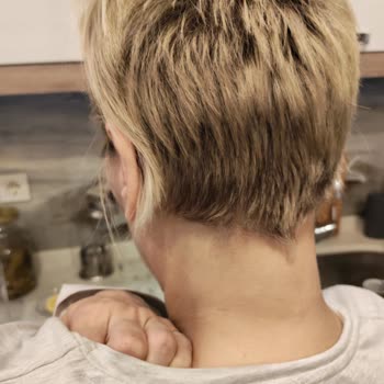 Gösterdiğim Modelle Uymayan Saç Kesimi Ve 2500 TL İadesi Talebi