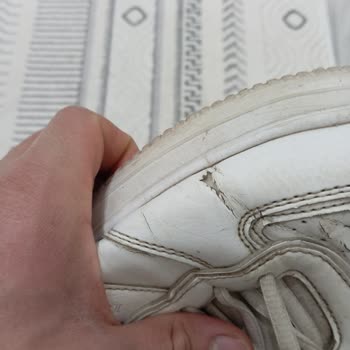 Garanti Reddiyle Çabuk Yırtılan Ayakkabı Şikayeti