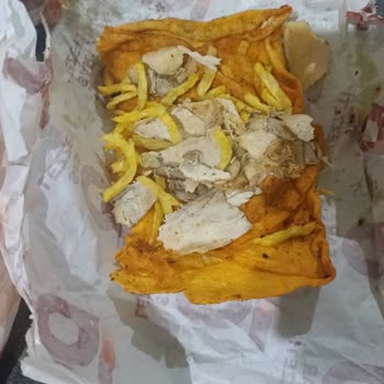 Haşlanmış Tavuk Parçalarıyla Gelen Dönerde Kalite Ve İade İhmalı