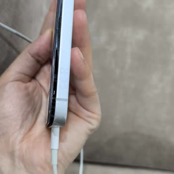 İPhone 13 Bataryasında Şişme Ve Ani Kapanma Sorunu