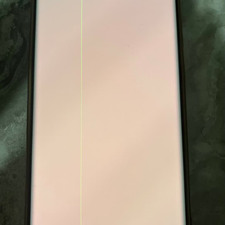 Samsung Note 20 Ultra’da Ekran Paneli Sorunu: Dikey Yeşil Çizgi