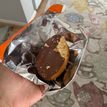 Eti Gıda Eti Şikayeti Kekin Bir Parçasının Eksik Olduğunu Gördüm