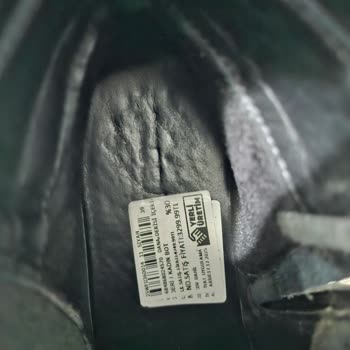 Derimod Botta İç Deri İddiası Yanlış Ve Yağmurda Su Aldı Ve Lastik Koptu