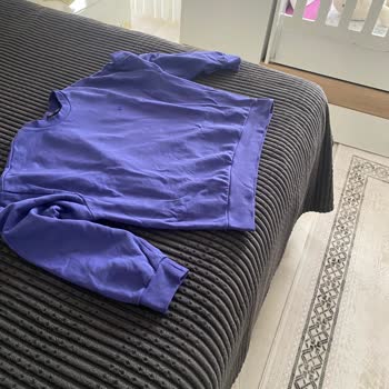 Bir Yıkamada Solma Ve Esneme Problemi, Mağazadan Çözüm Bekliyorum