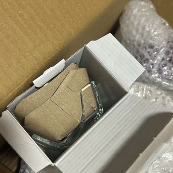 Kırık Gelen Fincan Ve Servis Tabakları İçin Acil Değişim Talebi