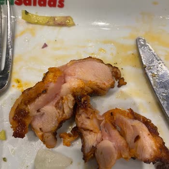 Hilltown Green Salads’ta Çiğ Pirzola Servis Riski