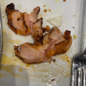 Hilltown Green Salads’ta Çiğ Pirzola Servis Riski